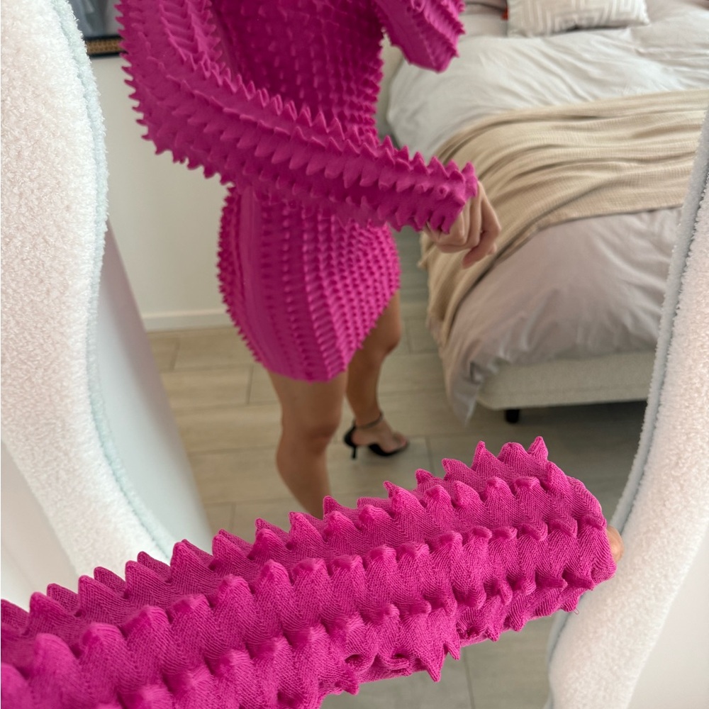 Pink Textured Women's Dress. H&M limited. New. Size S - Picture 6 of 15